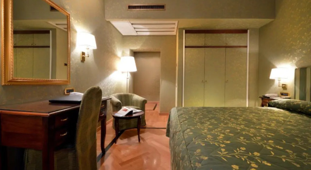 Двухместный номер Classic Grand Hotel Vesuvio