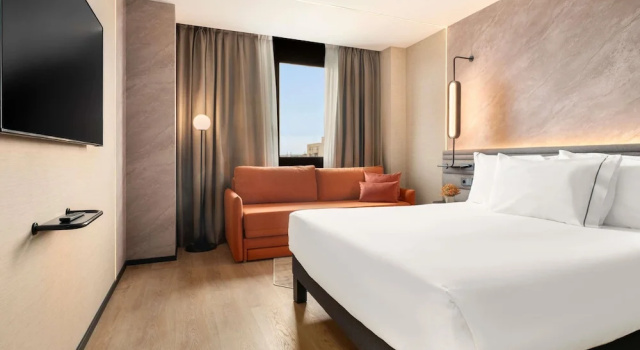 Двухместный номер Executive Novotel Valencia Lavant