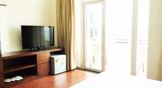 Blossom July Hotel, Забронировать Отель Отели Дананга муниципалитета с парковкой, рядом с Музей изящных искусств Дананга, Парковка