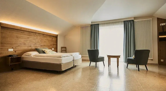 Четырёхместный семейный номер Standard Hôtel La Métairie