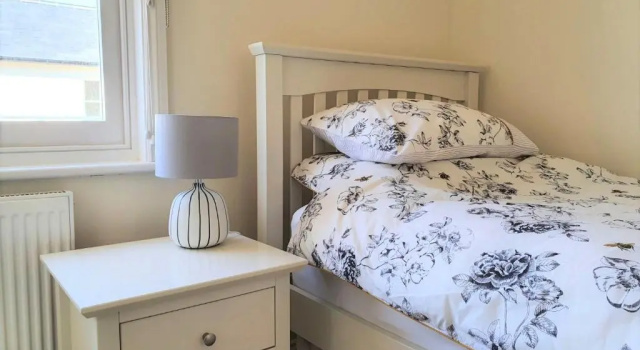 Коттедж Seaside Mews - charming 2-bed cottage close to the sea