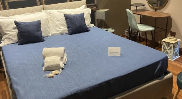 Suite Ursino B&B, Забронировать Отель «постель и завтрак» Катания Сицилия, рядом с Городской музей Беллини