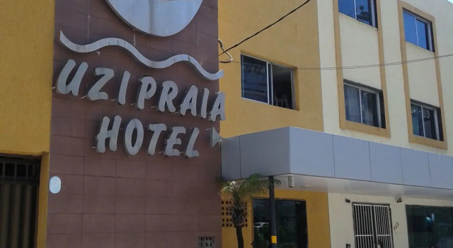 Hotel Uzi Praia