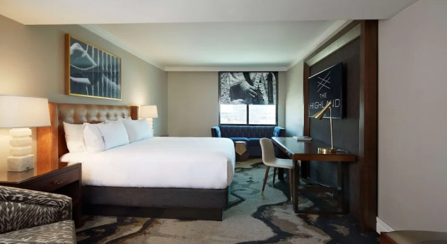 Двухместный номер Mobility / Hearing Accessible Superior The Highland Dallas, Curio Collection by Hilton