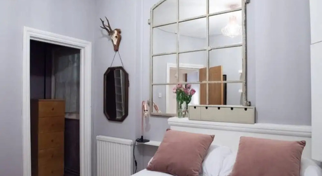 Homely 2 Bedroom Flat in North London, Забронировать Отель Отели Англии 3 звезды, 3*