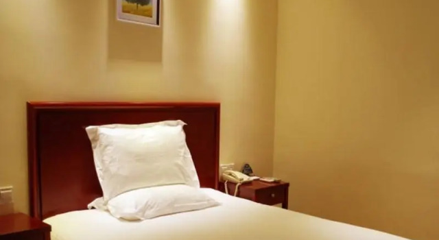 Двухместный номер Standard GreenTree Inn HuaiAn Hongze Daqing Road Business Hotel