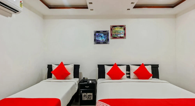 Люкс OYO 13062 Kamala Residency-Inn