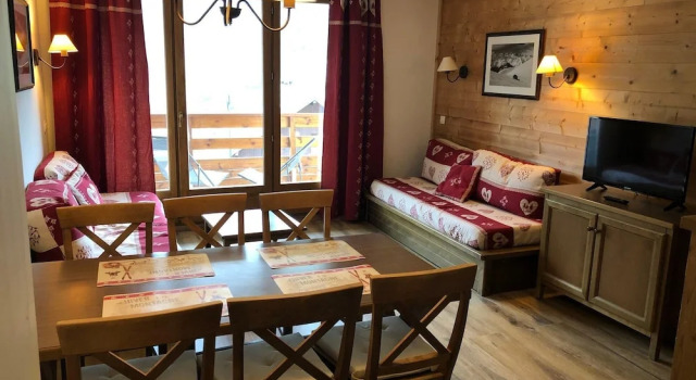 Bauxite N°01 : 3 Pièces 6 Personnes / 3 Rooms 6 People, Забронировать Отель Отели Galibier-Thabor с парковкой, Парковка