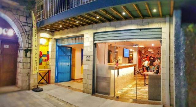 Bed Station Hostel  Bar