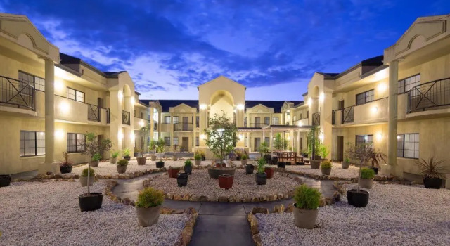 Двухместный люкс Best Western Plus Canberra Central Apartments Official