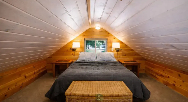 Номер Standard Journey's End On Fish Lake 2 Bedroom Home by NW Comfy Cabins by RedAwning