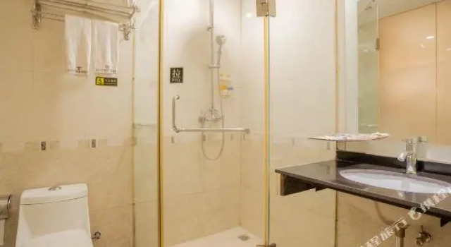Двухместный номер Deluxe Shenzhen Tourism Trend Hotel