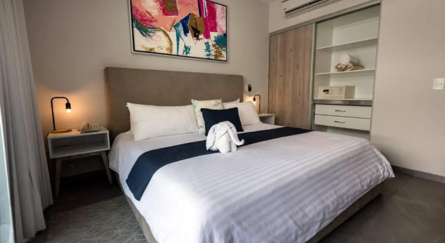 G312N Paty Luxury Resident, walking to the beach & 5thAv, Забронировать Апартаменты/квартира Отели Плая-дель-Кармен с парковкой, рядом с Пляжный клуб Mamitas, Парковка