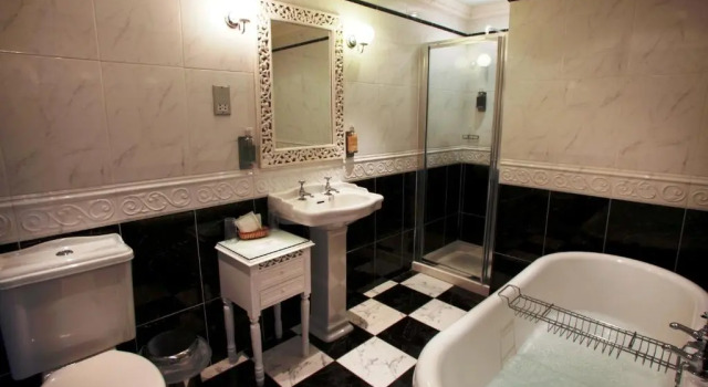 Семейный номер Standard Riverdale Hall Hotel