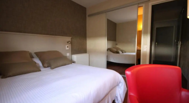 Номер Standard Hôtel dArcins