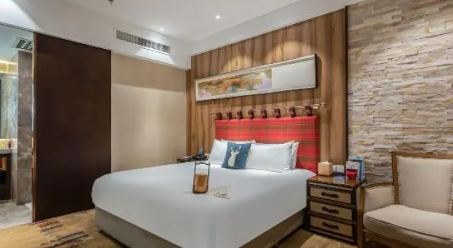 Люкс Deluxe Yantai Lijing Peninsula Hotel