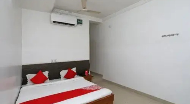 Hotel Yuvraj by OYO Room, Prenota Hotel Bhagalpur Bihar