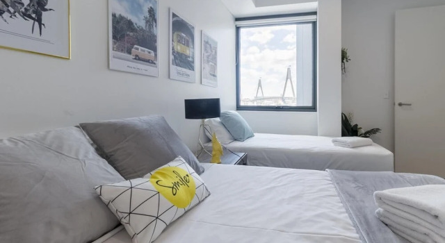 C16 Darling Harbour 2 BDR APT