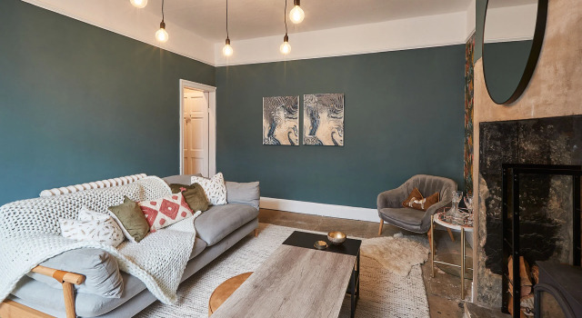 Host Stay Cobble Cottage