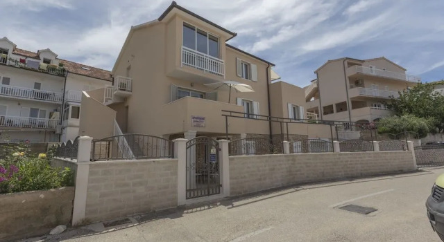 Apartments Gordana Jeličić, Prenota Appartamento Città di Lesina 