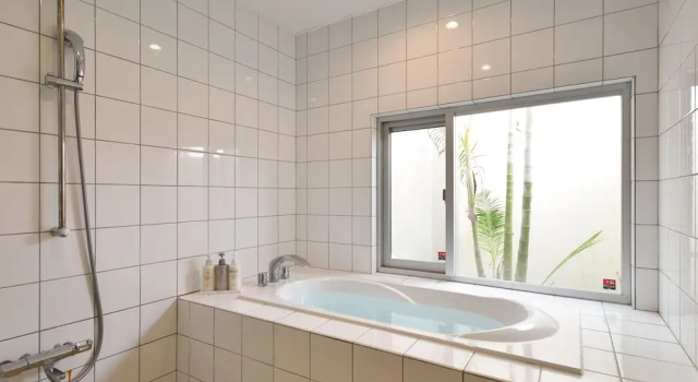 Вилла The Pool & Sauna Villa MOTOBU