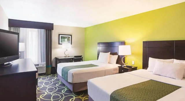 Четырёхместный номер Standard La Quinta by Wyndham New Braunfels