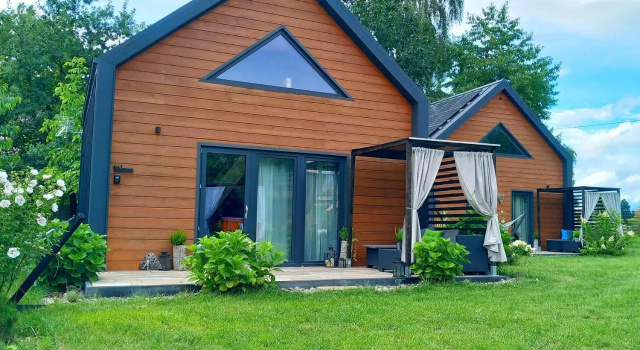 Eleonor Accommodation exclusive house, Забронировать Отель Отели Лишков с парковкой, Парковка