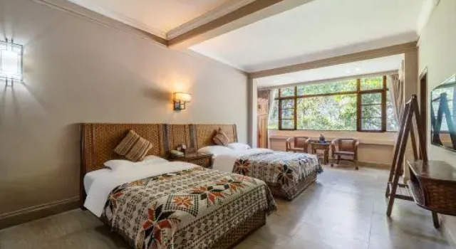 Люкс Deluxe с 2 комнатами Qingyin Hotel