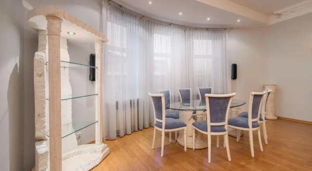 Pulkveza Brieza 7 street two bedroom residence, Reserva ahora Hotel Hoteles en Riga con piscina, cerca de Riga Small Guild, Piscina