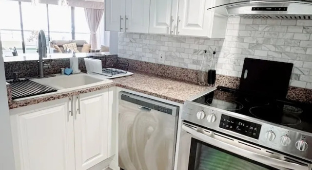 Номер Superior Alupang Beach Tower, UPGRADED units