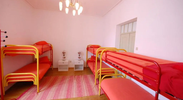 Кровать в общем номере (мужской номер) Hostel Portalegre