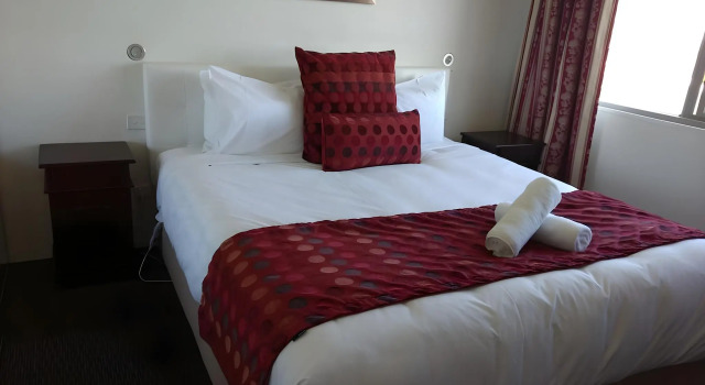 Diamond Island Resort & Penguin viewing