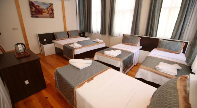Четырёхместный номер Grand Almira Hotel