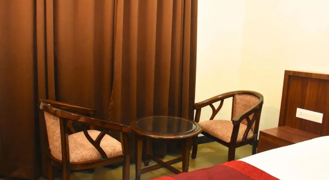 Номер Deluxe Aadrika Residency