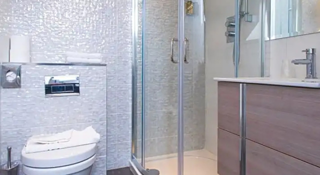 Трёхместный номер Standard Best Western Victoria Palace