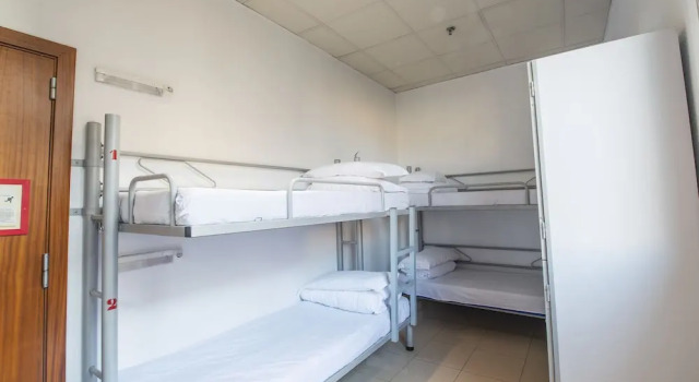 Четырёхместный номер Safestay Barcelona Passeig de Gràcia