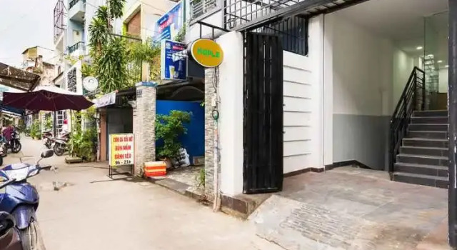 Luong Huu Khanh Homestay - Centre District 1, Забронировать Отель Район 11 Хошимин, рядом с Парк Тао Дан