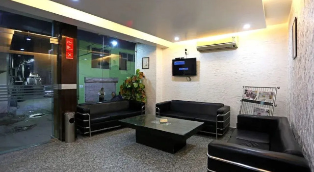 Oyo 19046 Hotel Airport Suites