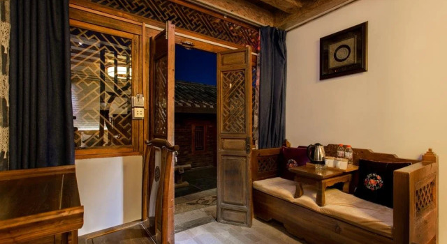 Qin Inn, Забронировать Отель Лицзян Юньнань, рядом с Улица Сквер-стрит Древнего города Даянь
