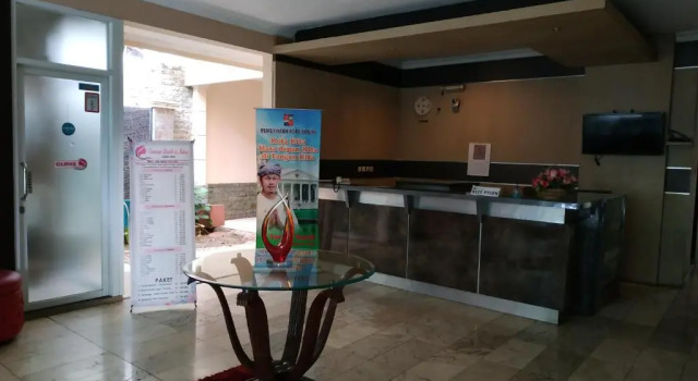 SPOT ON 3858 Elsana Transit Hotel