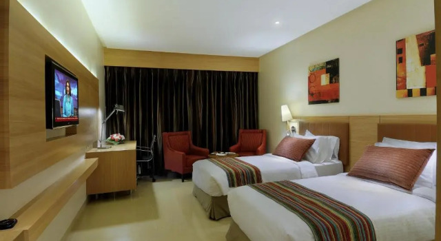 Двухместный номер Deluxe Express Inn The Business Luxury Hotel