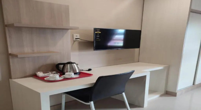 Люкс Deluxe Capital O 2018 Ring Road Guest House Syariah