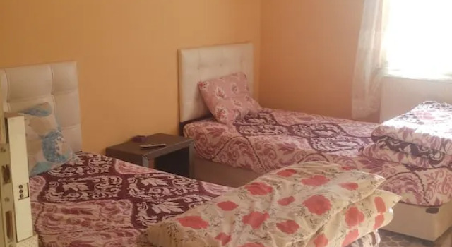 Ciftlik Otel, Rezerwuj Hotel Hotele w Çiftlik z parkingiem, Parking