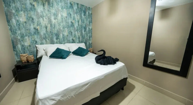 6br penthouse 1 block lleras park, Prenota Appartamento Medellín Antioquia