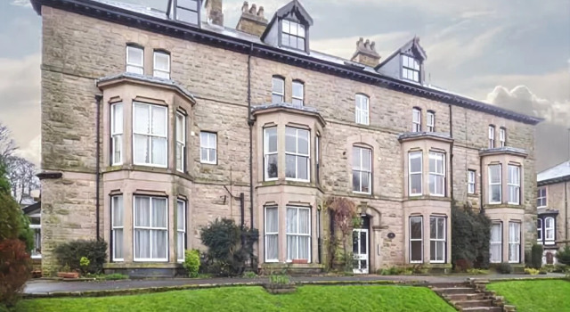 Flat 13 Sandringham Court