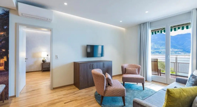 Семейные апартаменты с видом на озеро Hotel la Palma au Lac