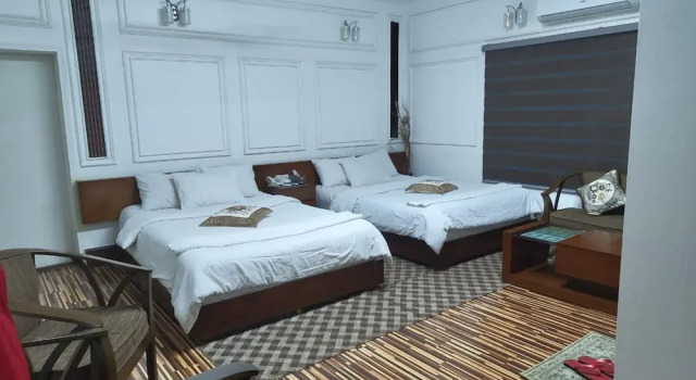 Rezala Restaurant Catering & Residence, Rezerwuj Hotel Hotele w Dhaka ze śniadaniem, Śniadanie