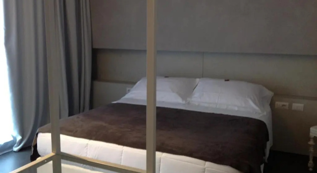 Трёхместный номер Standard Bell Suite Hotel