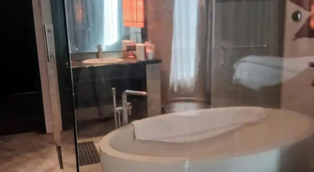 Апартаменты Comfortable Room, 100m to Walking st, 5th Floor