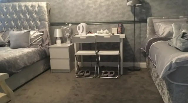Crossroad Bungalow, Book Hotel Hoteller i Paisley med parkering, Parkering